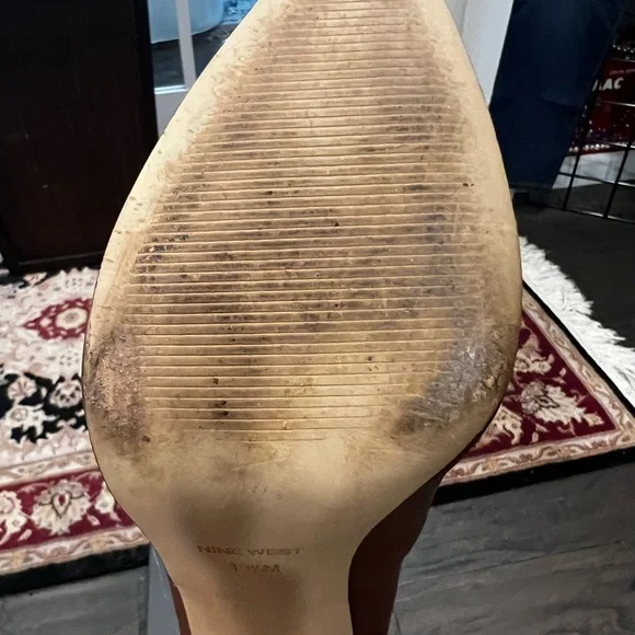 Women Nine West Booties size 10 - Picture 9 of 12